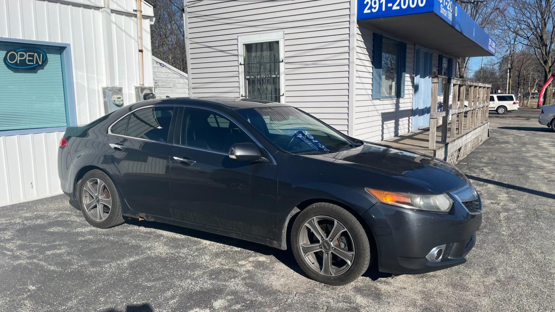 2011 Gray /BLACK Acura TSX (JH4CU2F60BC) with an 2.4L L4 DOHC 16V engine, 4-Speed Automatic transmission, located at 2710A Westlane Rd., Indianapolis, IN, 46268, (317) 291-2000, 39.885670, -86.208160 - Photo#5